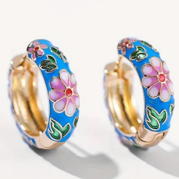 Colorful Enamel Floral Hoop Earrings – Blue & Gold Statement Retro Style - Picture 10 of 11